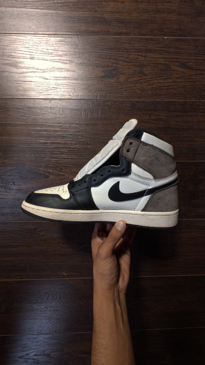 Jordan 1 Retro High OG Dark Mocha [USED] - 9 M