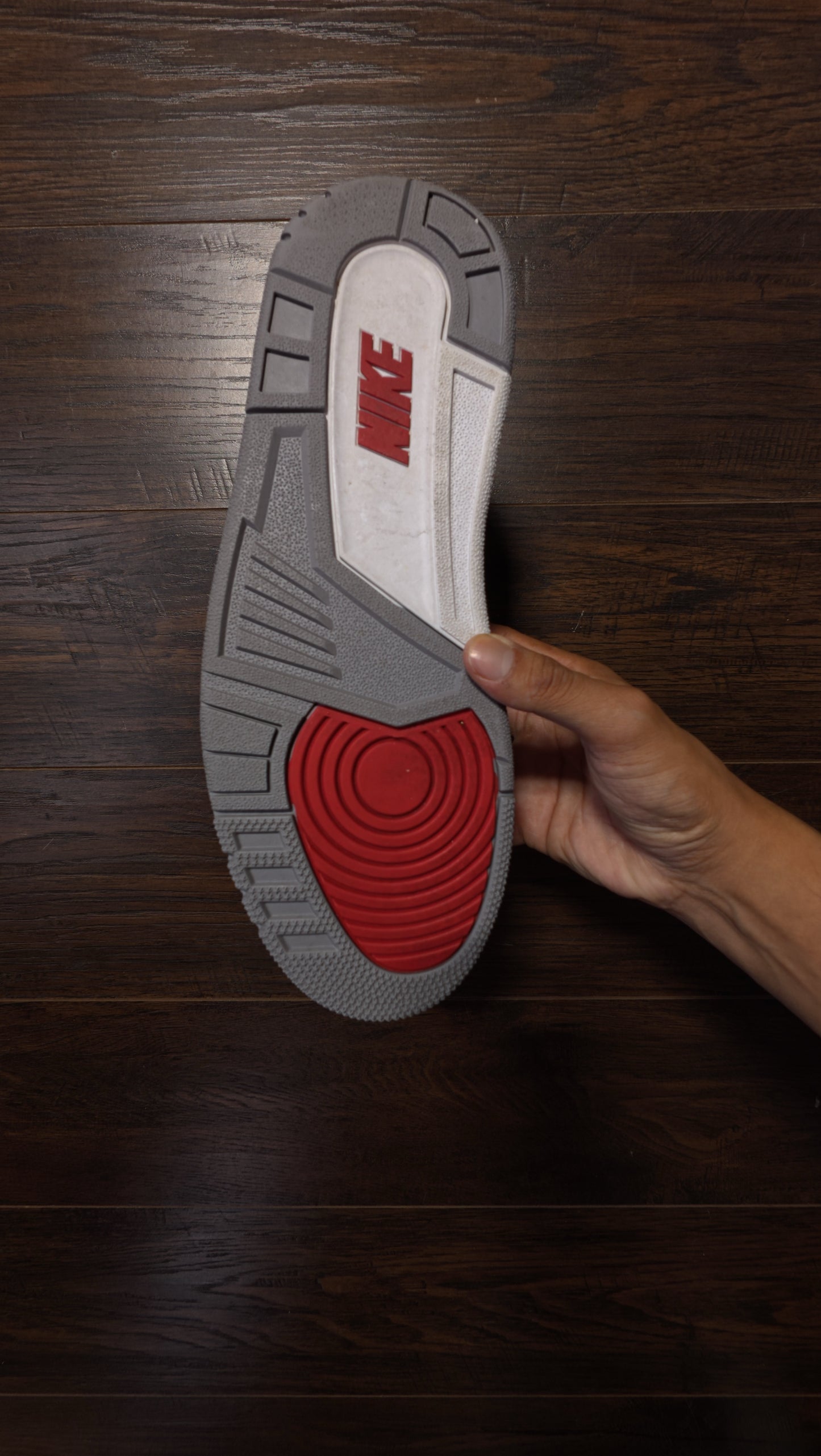 Jordan 3 Retro Fire Red (2022) [USED] - 9.5 M