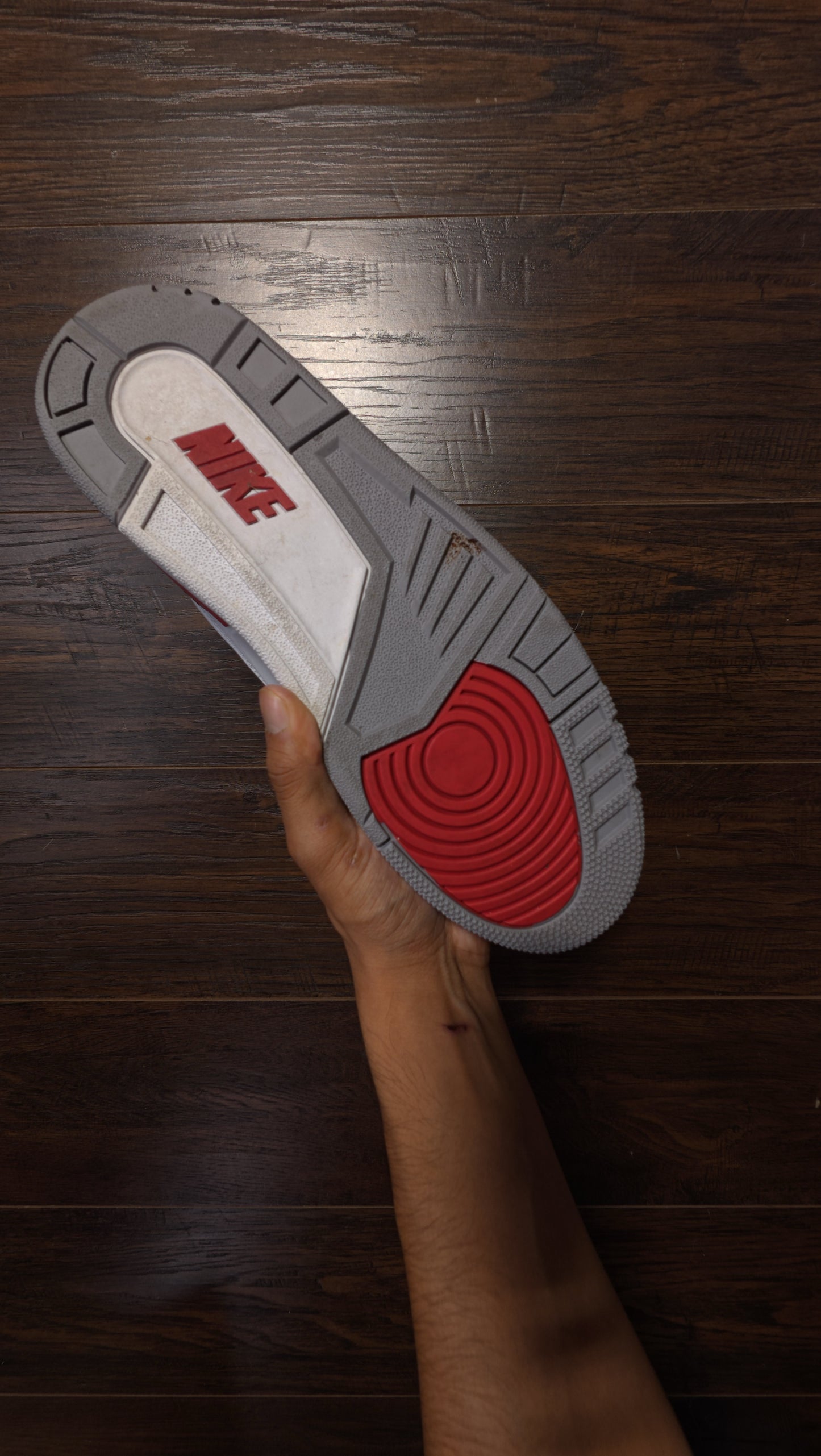 Jordan 3 Retro Fire Red (2022) [USED] - 9.5 M