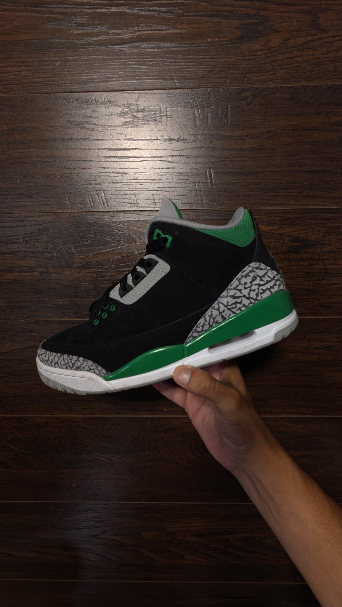 Jordan 3 Retro Pine Green [USED] - 9 M
