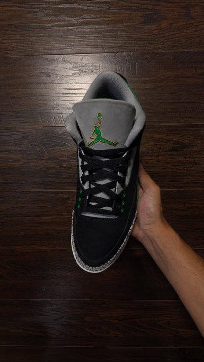 Jordan 3 Retro Pine Green [USED] - 9 M