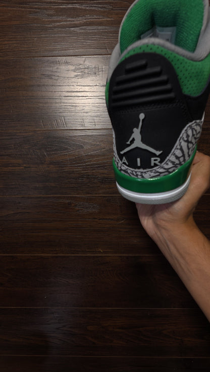Jordan 3 Retro Pine Green [USED] - 9 M