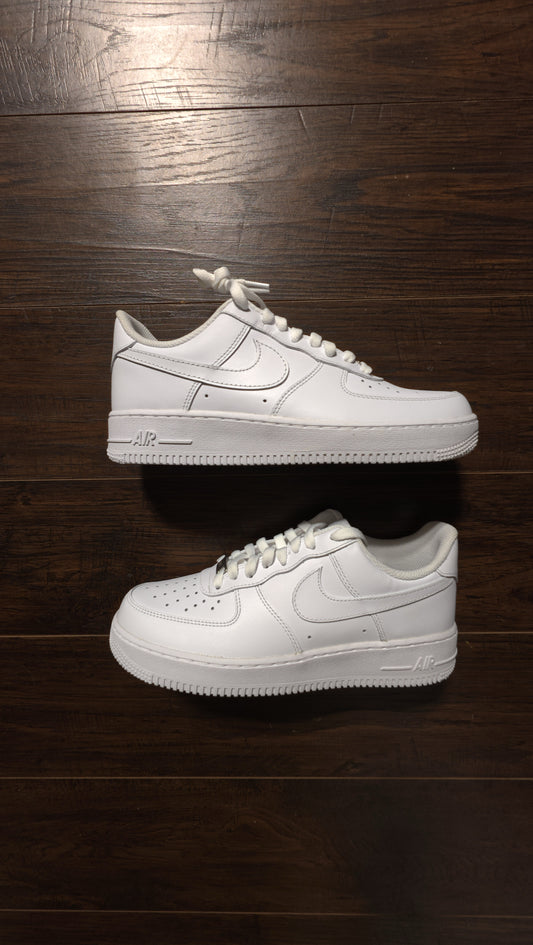 Nike Air Force 1 Low '07 White [NEW] - 9M/10M/10.5M