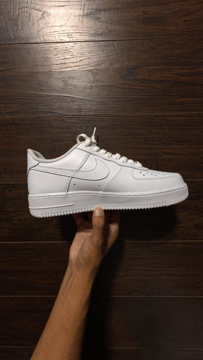 Nike Air Force 1 Low '07 White [NEW] - 9M/10M/10.5M