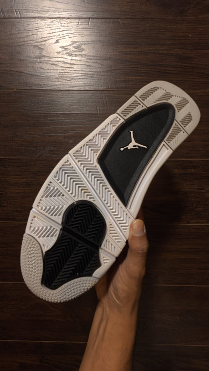 Jordan 4 Retro Military Black [USED] - 12 M