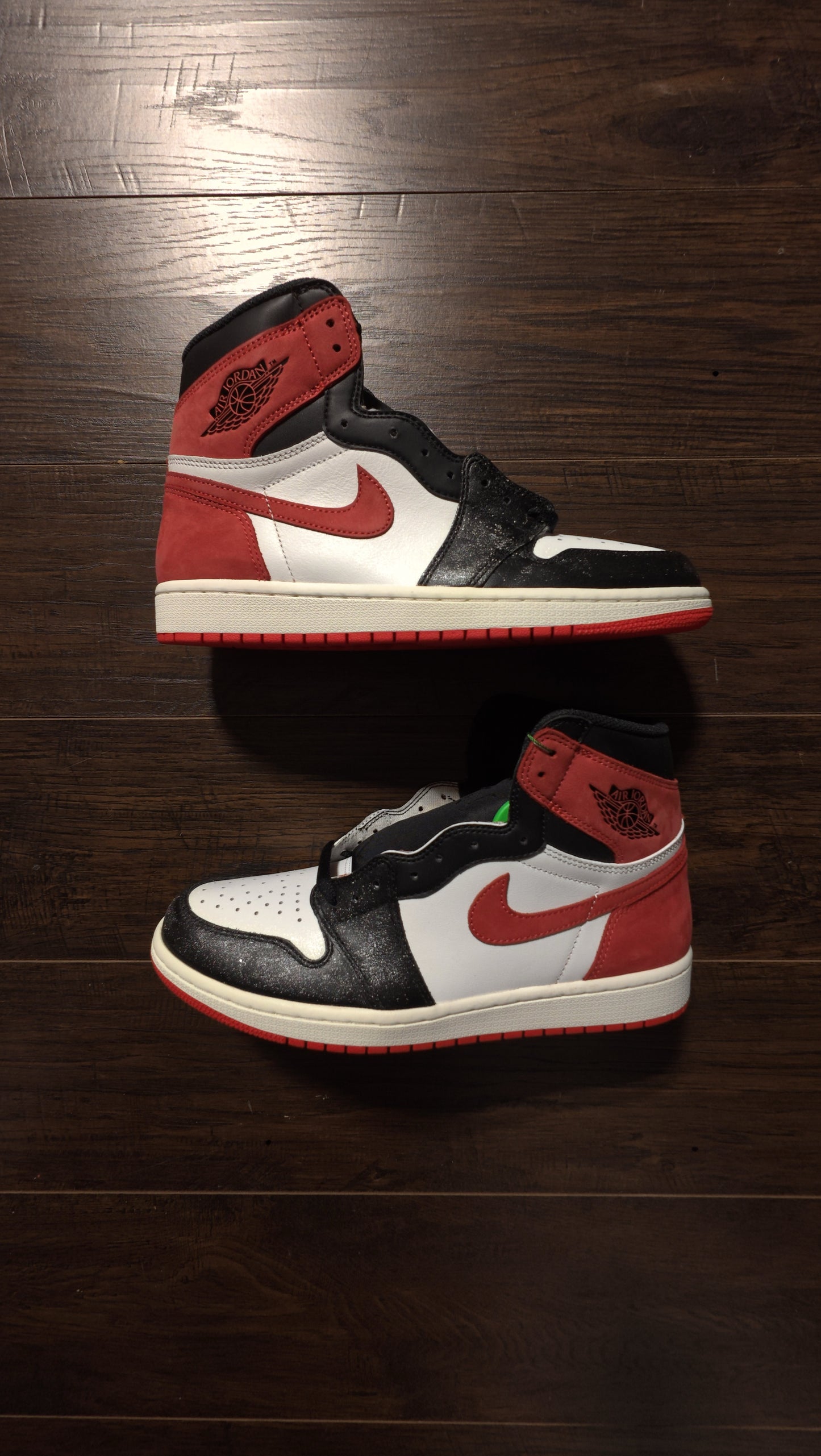 Jordan 1 Retro High Track Red [NEW] - 9.5 M