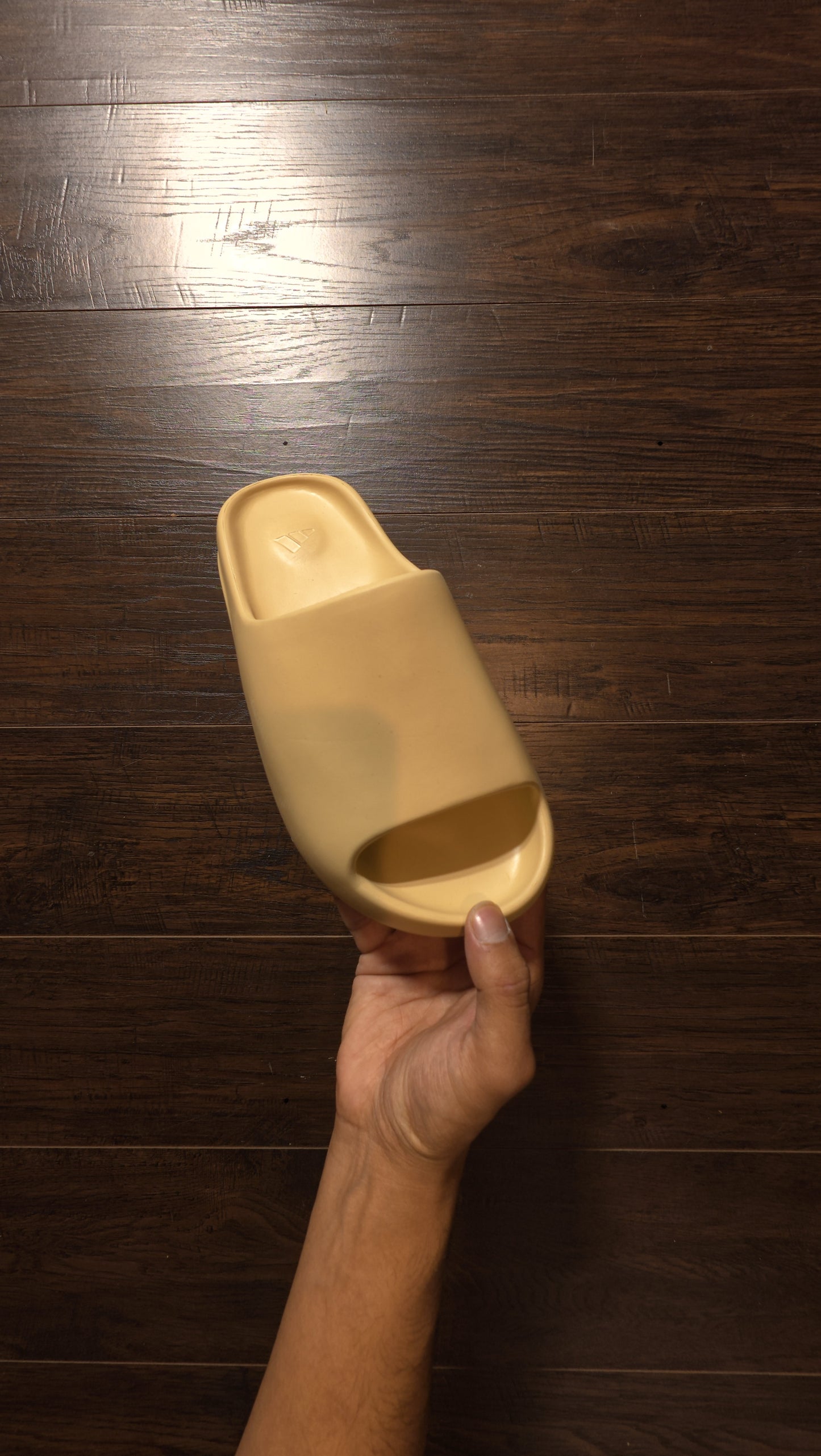 adidas Yeezy Slide Desert Sand [USED] - 7Y