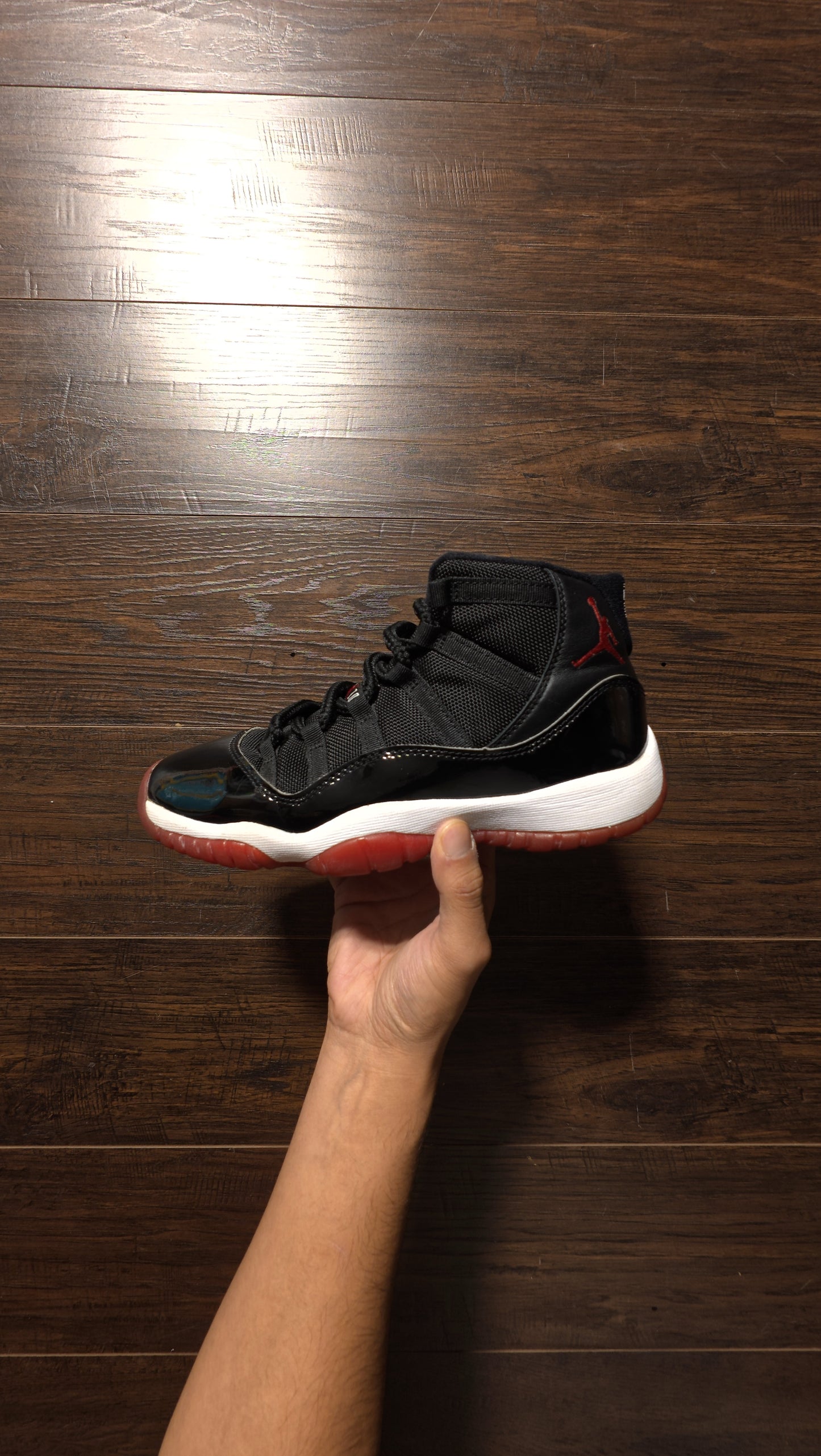 Jordan 11 Retro Playoffs Bred (2019) (GS) [USED] - 5.5Y