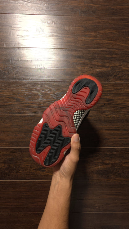 Jordan 11 Retro Playoffs Bred (2019) (GS) [USED] - 5.5Y