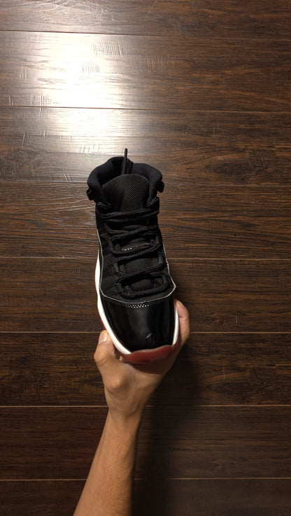Jordan 11 Retro Playoffs Bred (2019) (GS) [USED] - 5.5Y