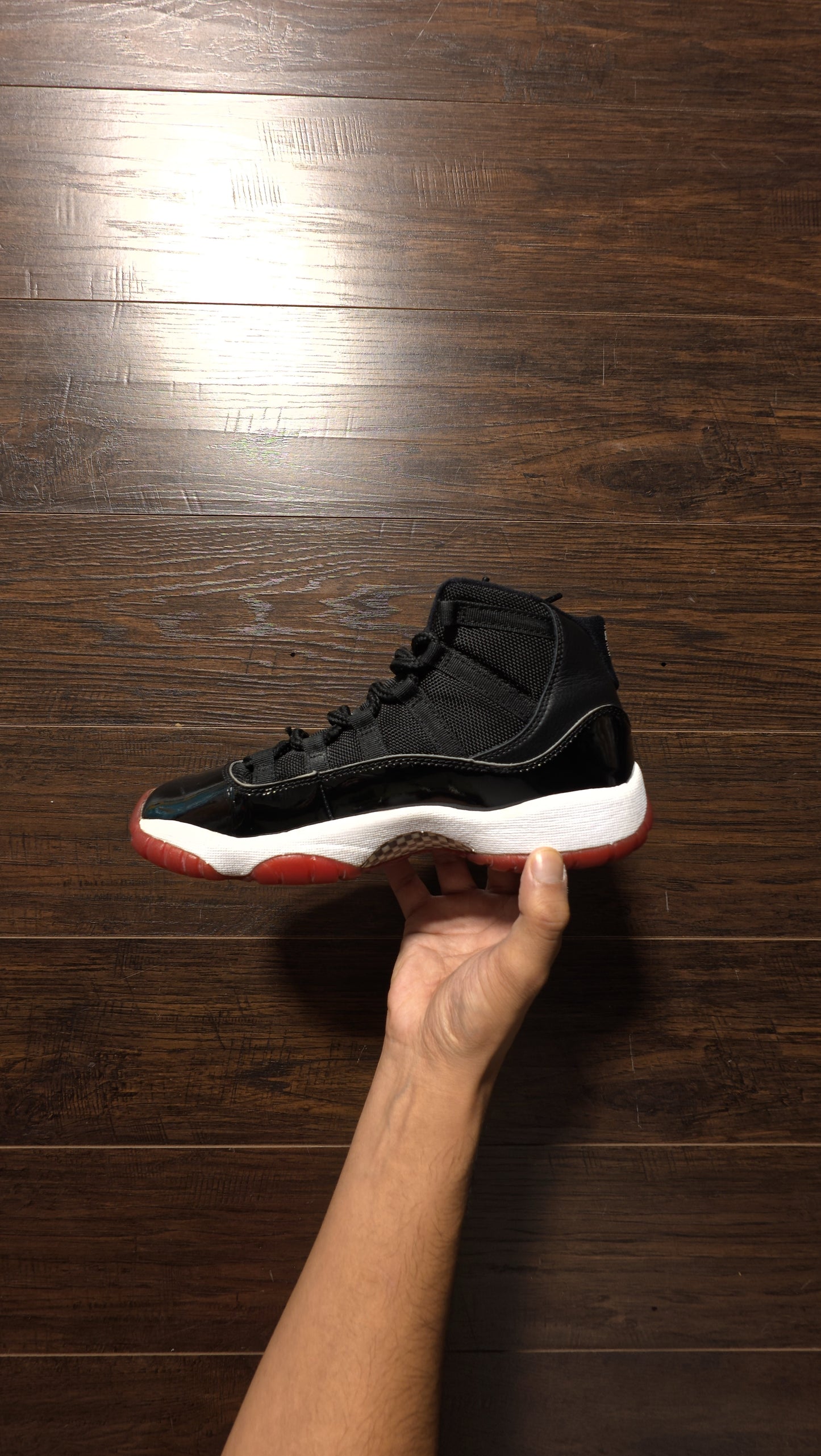 Jordan 11 Retro Playoffs Bred (2019) (GS) [USED] - 5.5Y