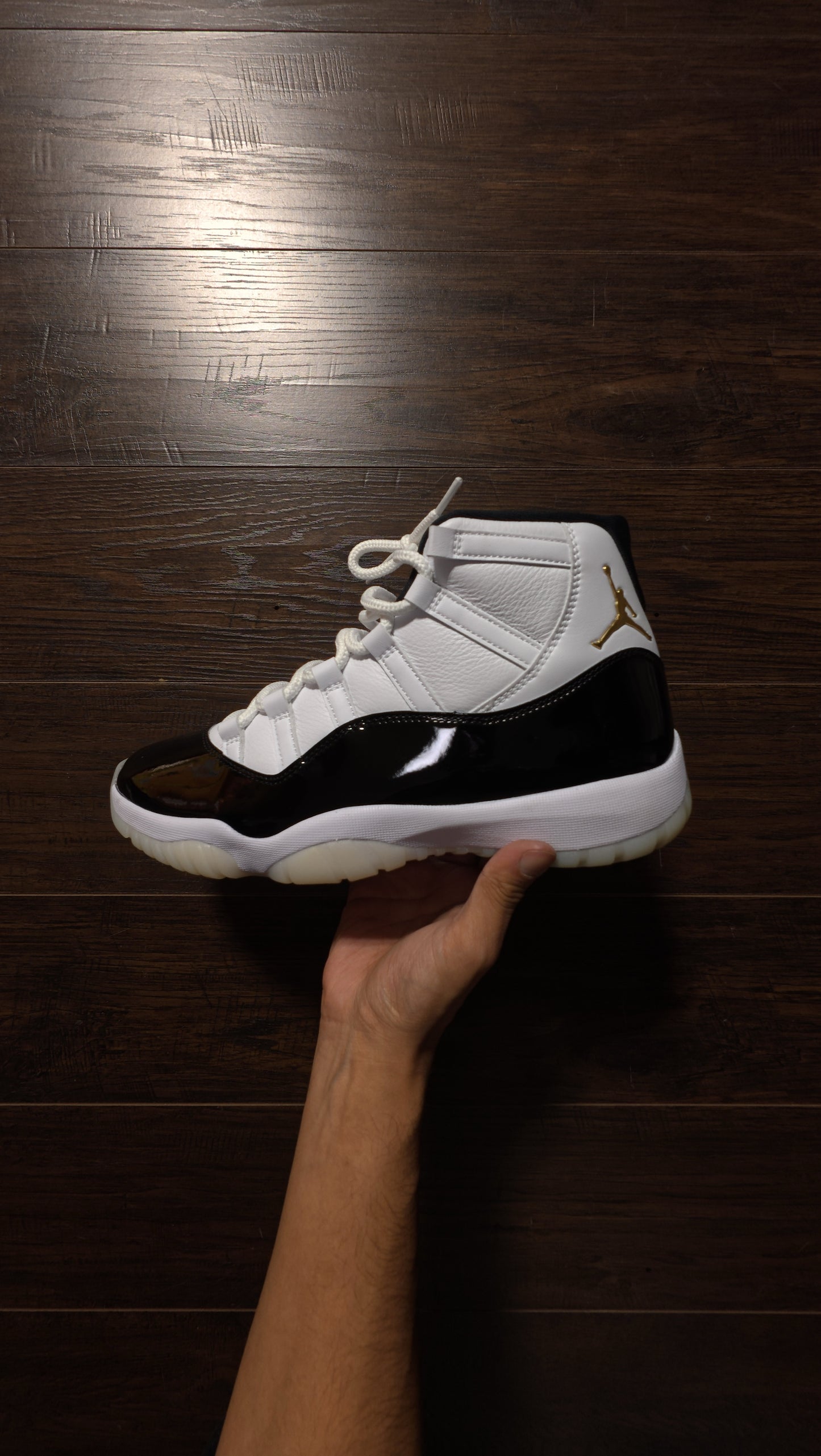 Jordan 11 Retro DMP Gratitude (2023) [USED] - 11 M