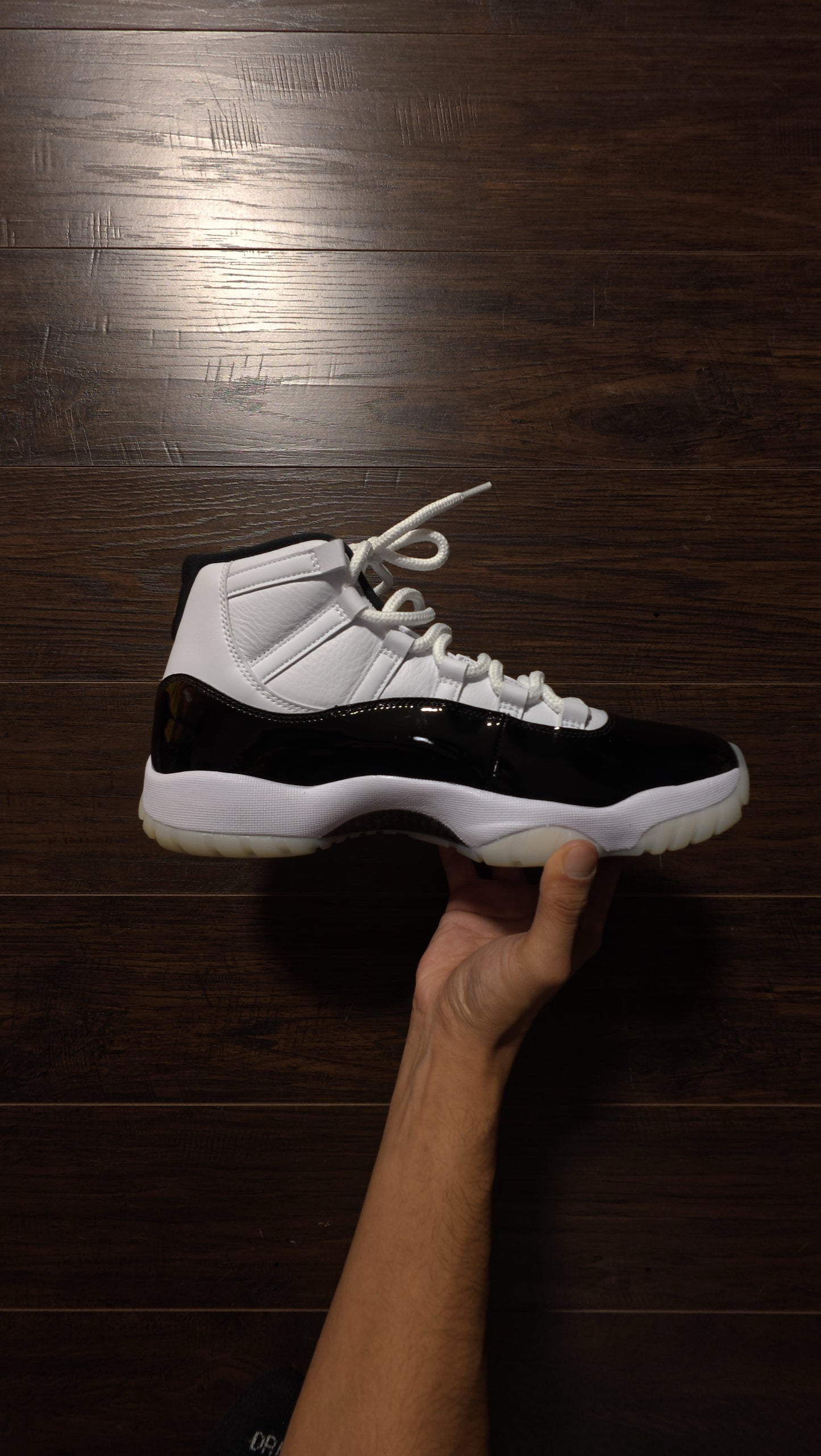 Jordan 11 Retro DMP Gratitude (2023) [USED] - 11 M