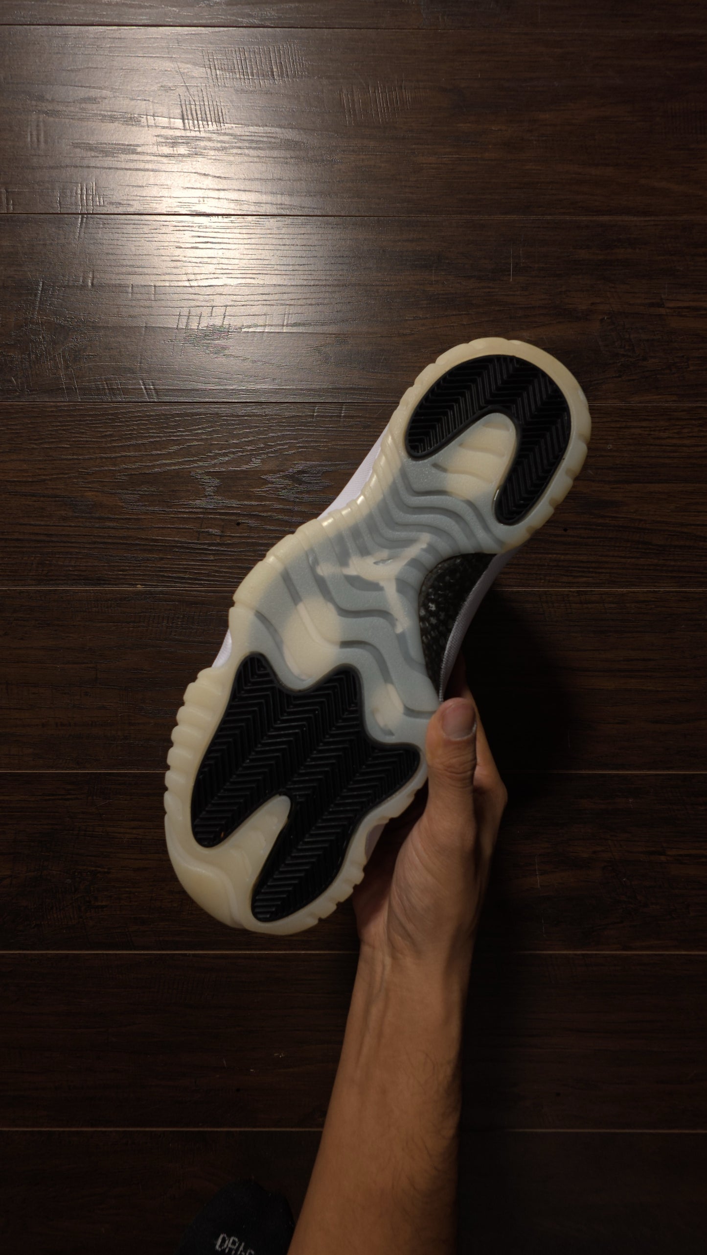Jordan 11 Retro DMP Gratitude (2023) [USED] - 11 M