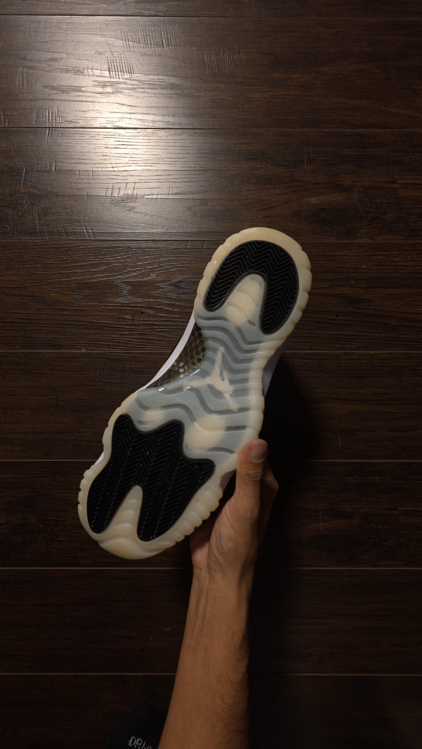 Jordan 11 Retro DMP Gratitude (2023) [USED] - 11 M