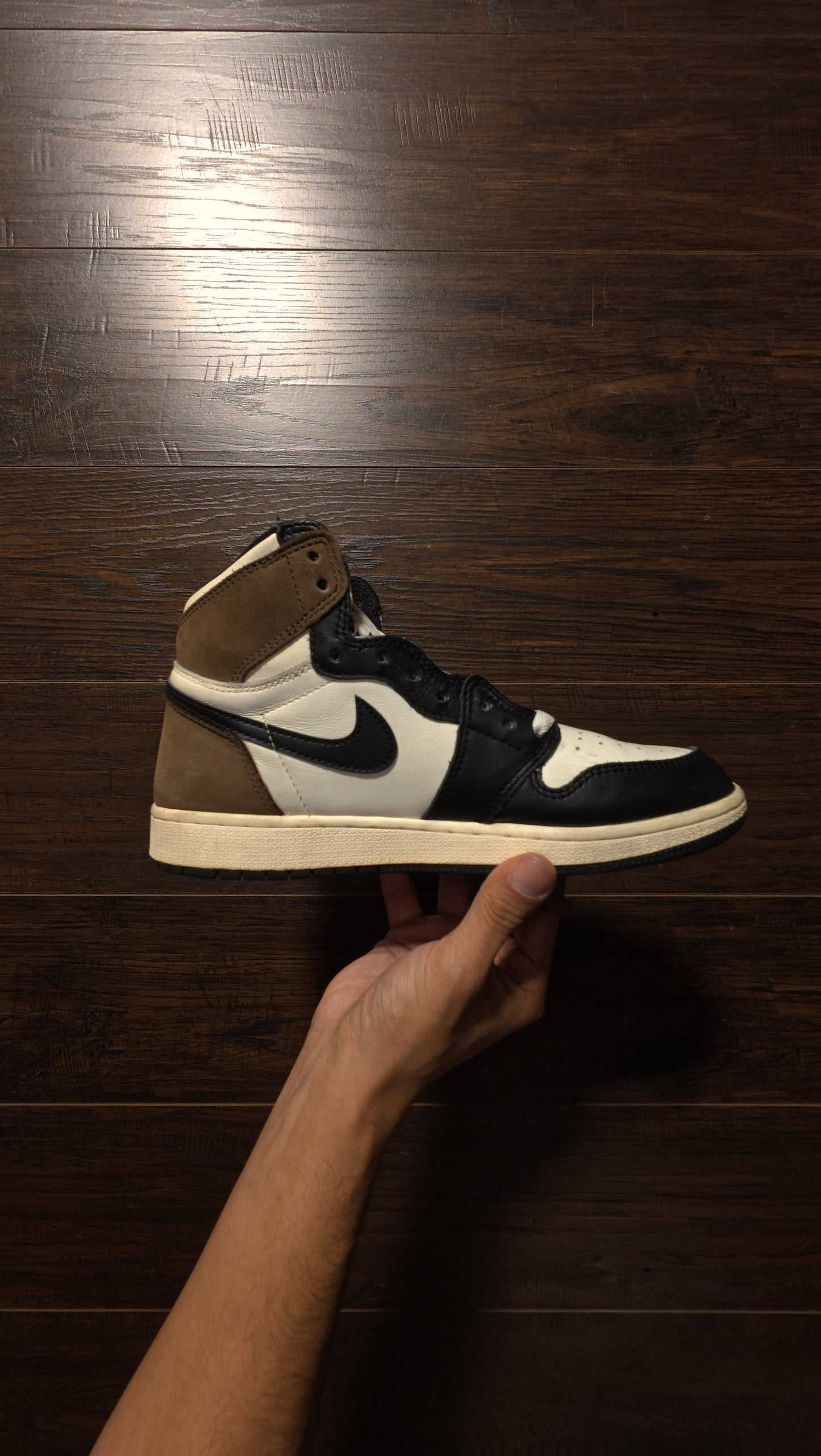 Jordan 1 Retro High Dark Mocha (GS) [USED] - 7Y