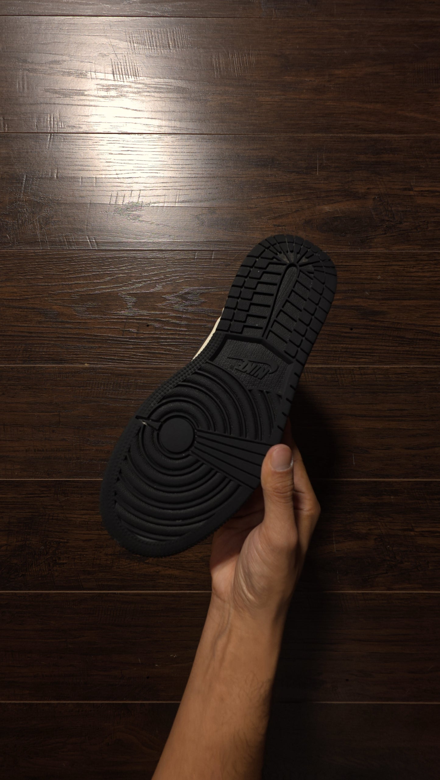 Jordan 1 Retro High Dark Mocha (GS) [USED] - 7Y