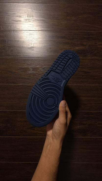 Jordan 1 Retro High OG Midnight Navy (GS) [USED] - 7Y