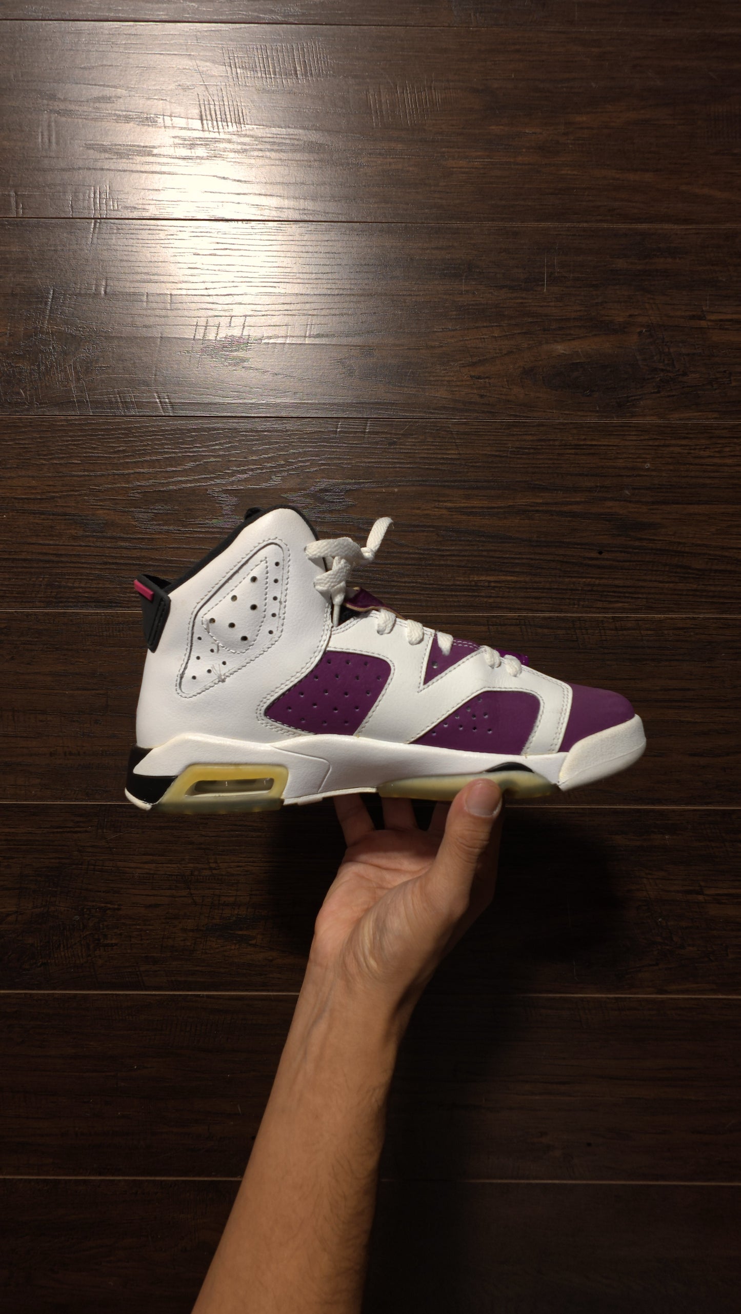 Jordan 6 Retro Grape (GS) [USED] - 7Y