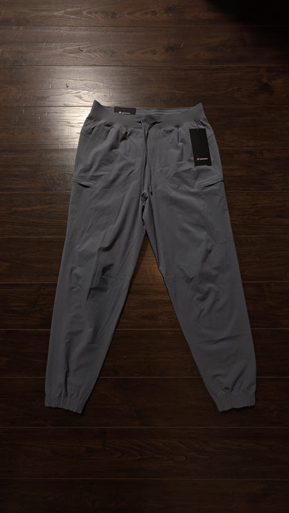 Zeroed In Classic-Fit Cargo Jogger Regular Solar Grey [NEW] - M