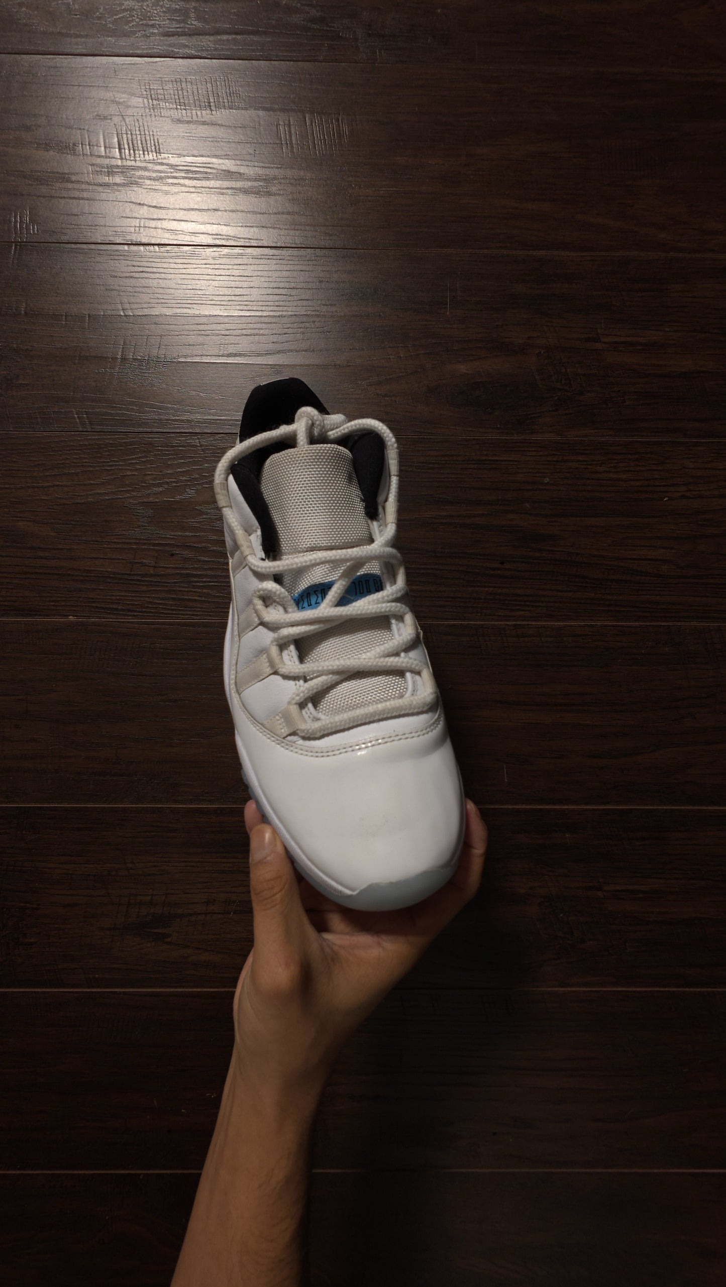 Jordan 11 Retro Low Legend Blue [USED] - 9.5 M