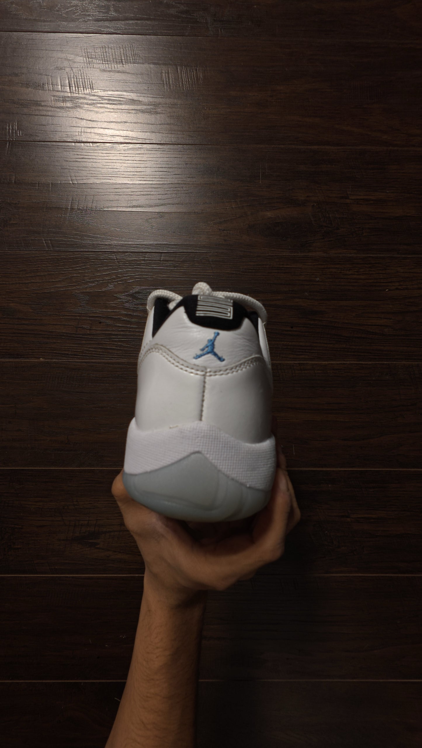 Jordan 11 Retro Low Legend Blue [USED] - 9.5 M