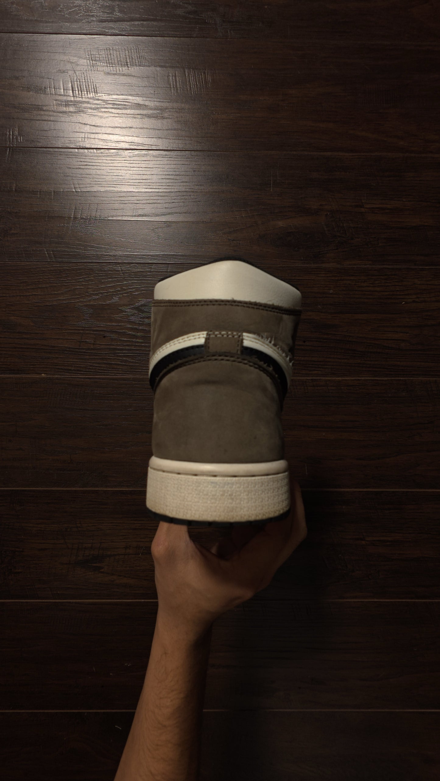 Jordan 1 Retro High OG Dark Mocha [USED] - 9 M