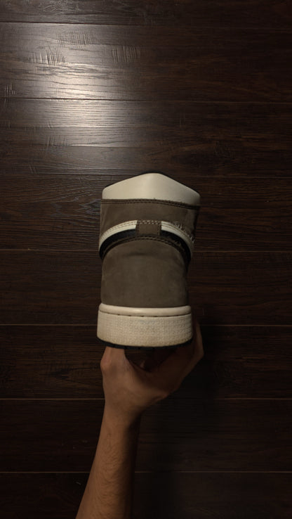 Jordan 1 Retro High OG Dark Mocha [USED] - 9 M