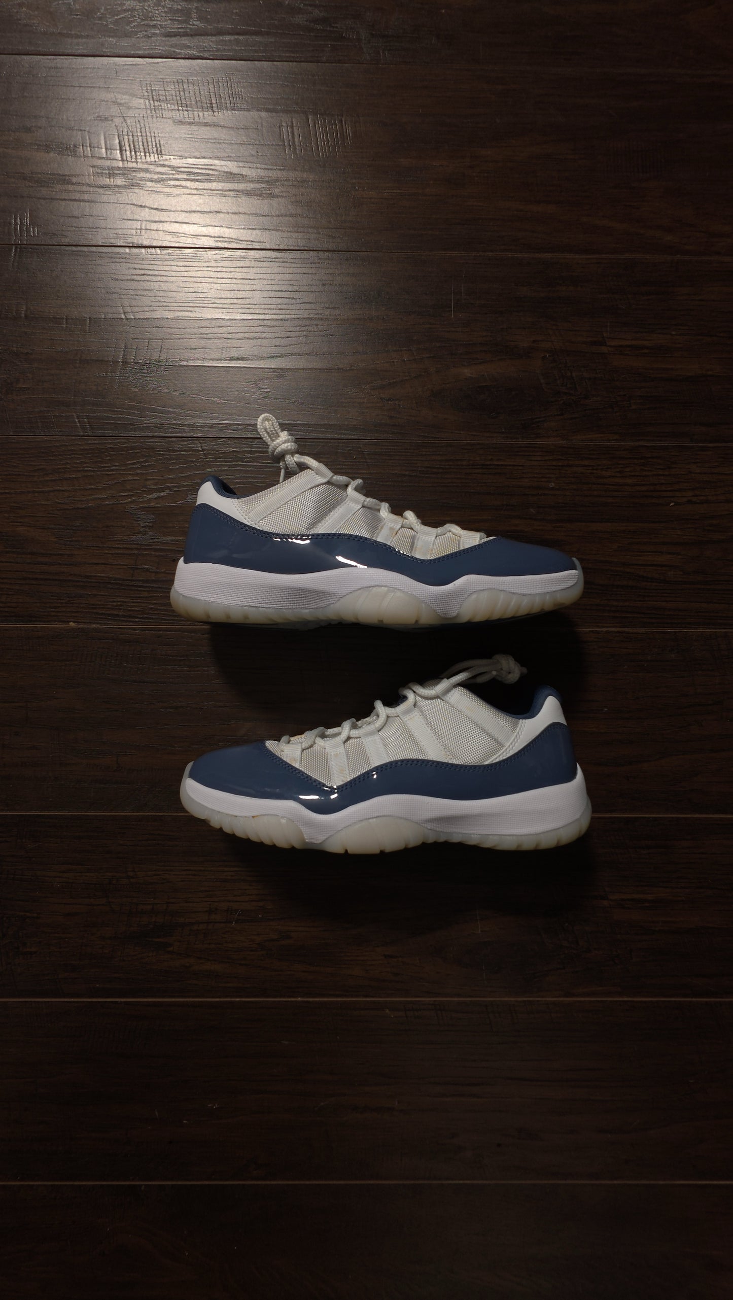 Jordan 11 Retro Low Diffused Blue [USED] - 9.5 M