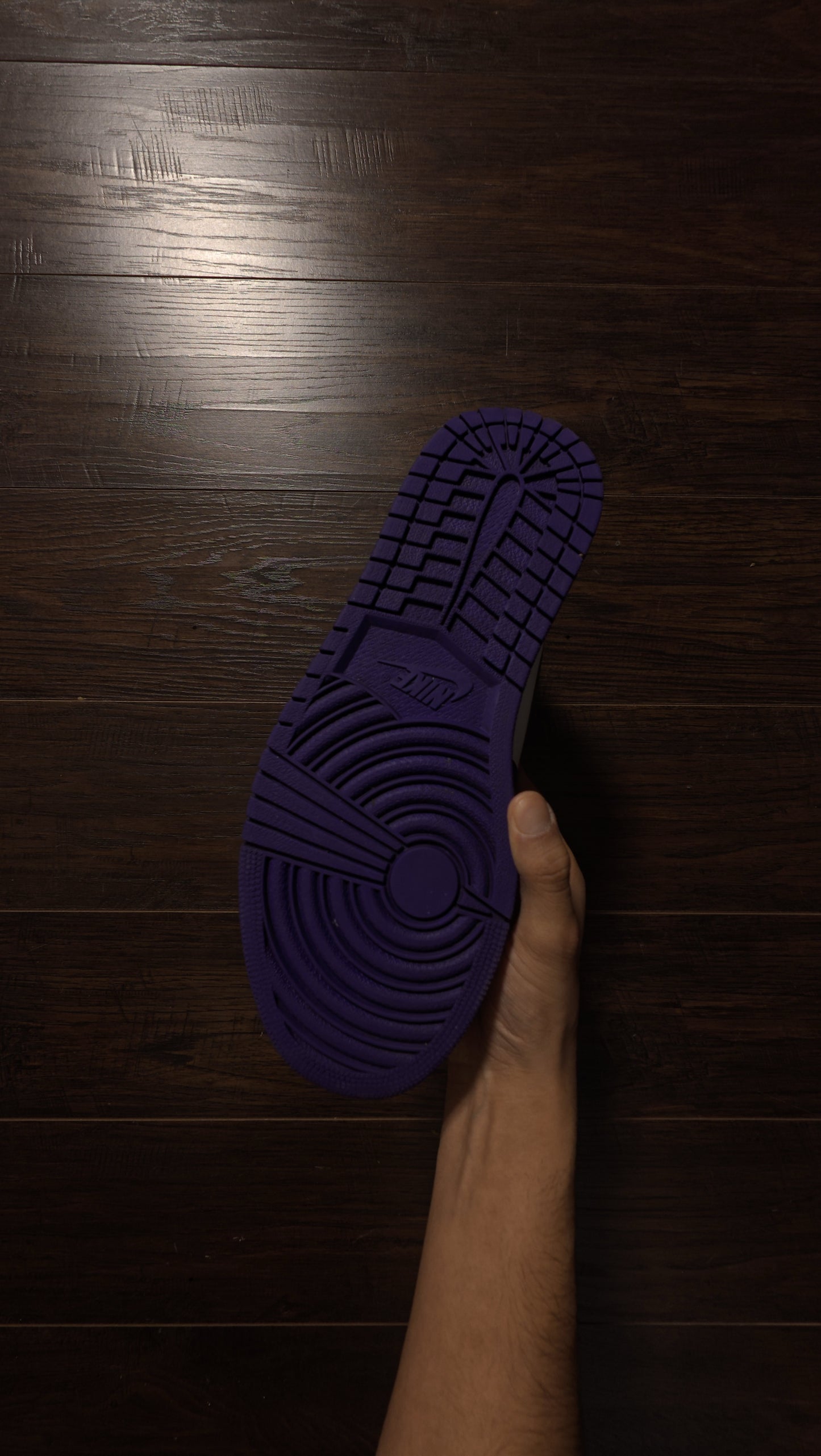 Jordan 1 Retro High Court Purple White [USED] - 10 M