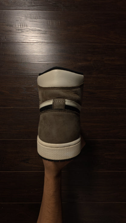 Jordan 1 Retro High Dark Mocha [USED] - 10.5 M