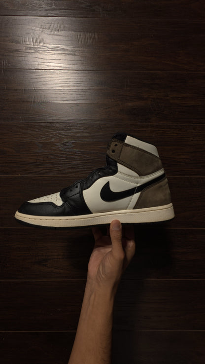 Jordan 1 Retro High Dark Mocha [USED] - 10.5 M