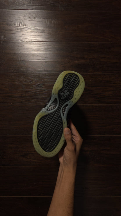 Nike Air Foamposite One Galaxy (2025) [USED] - 7.5 M