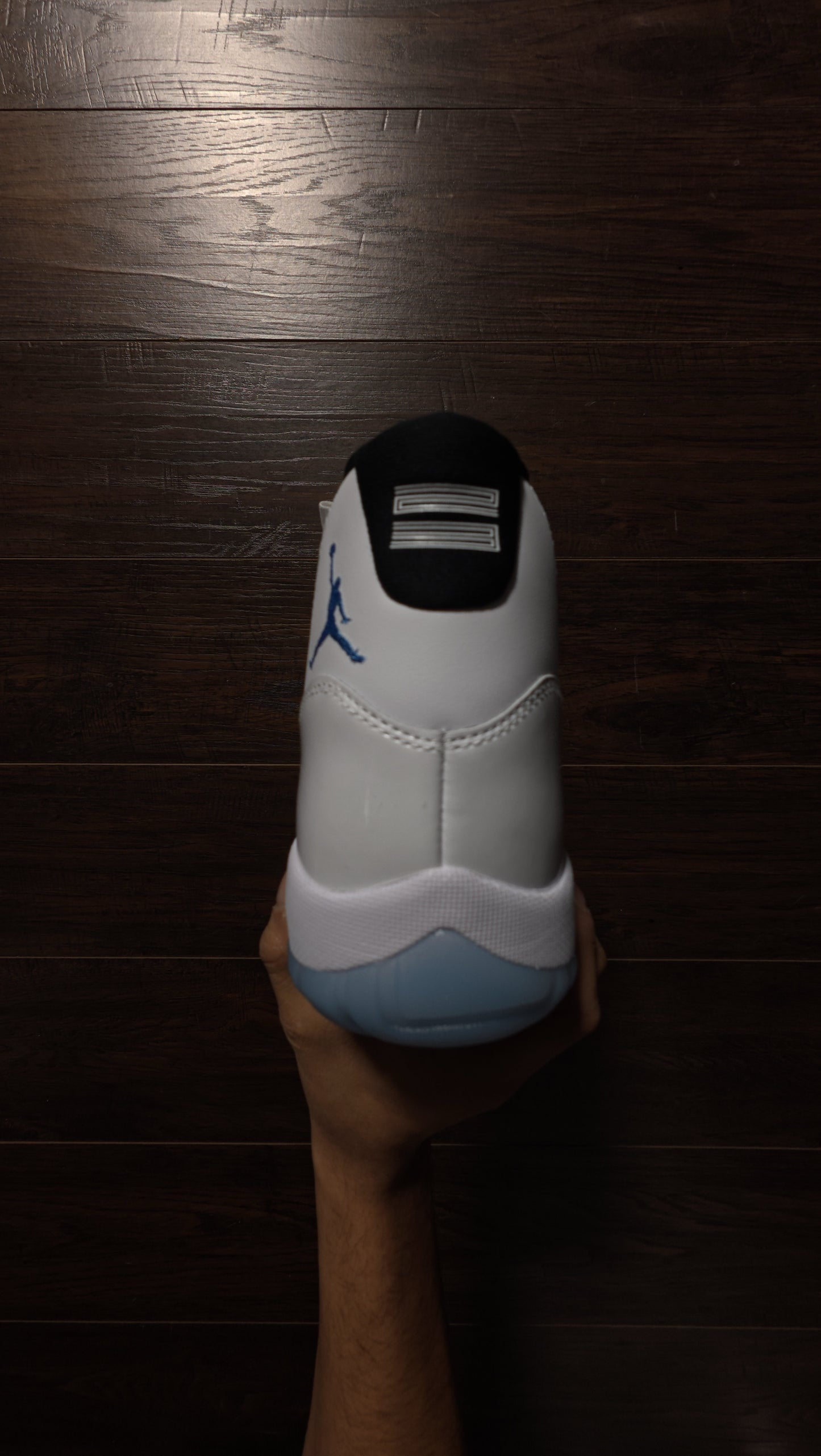 Jordan 11 Retro Legend Blue (2024) [NEW] – 11M