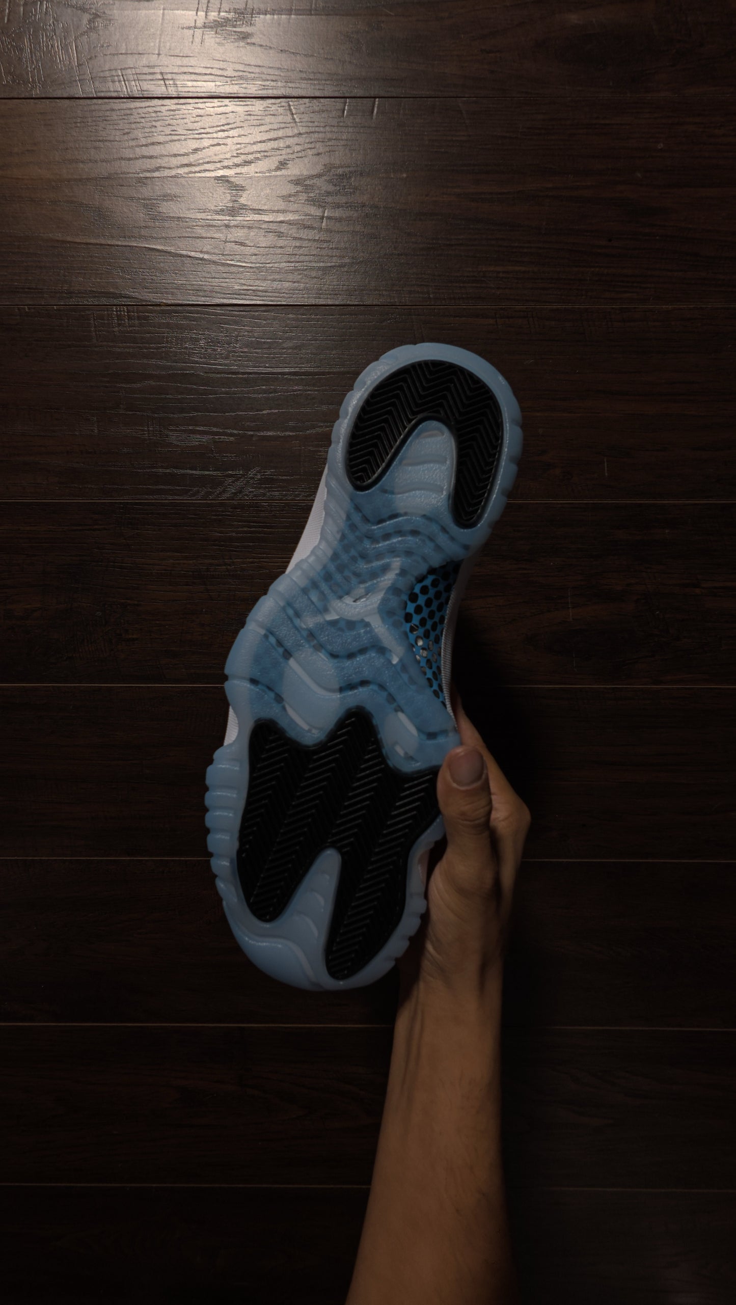 Jordan 11 Retro Legend Blue (2024) [NEW] – 11M