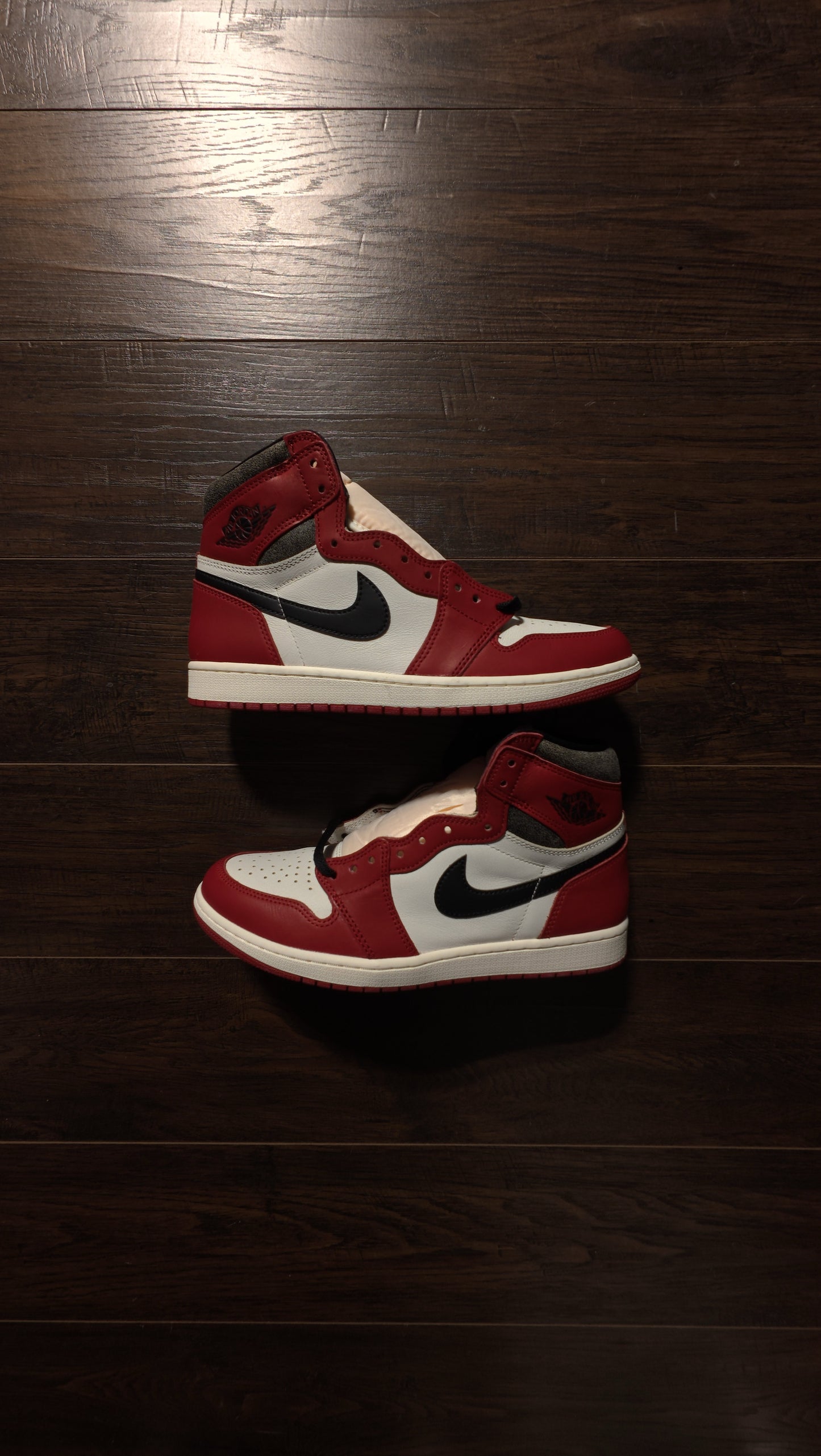 Jordan 1 Retro High OG Chicago Lost and Found [NEW] – 11M