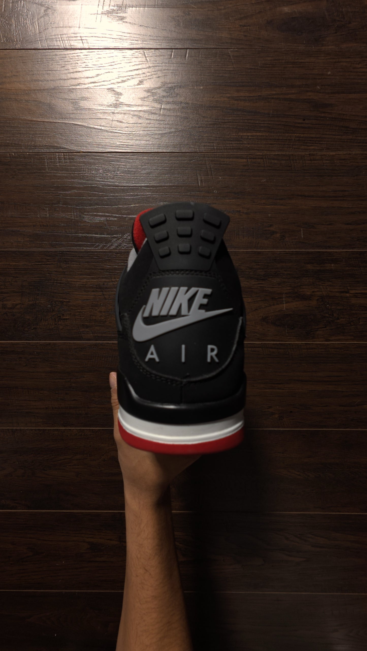 Jordan 4 Retro Bred (2019) [USED] – 11M