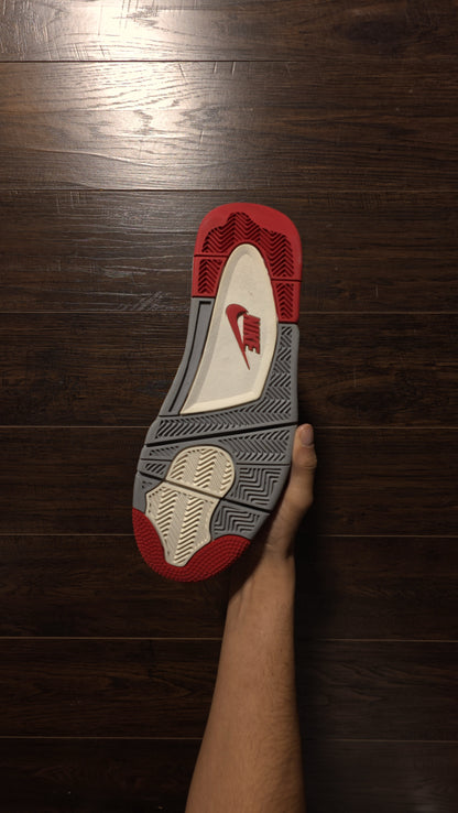 Jordan 4 Retro Bred (2019) [USED] – 11M