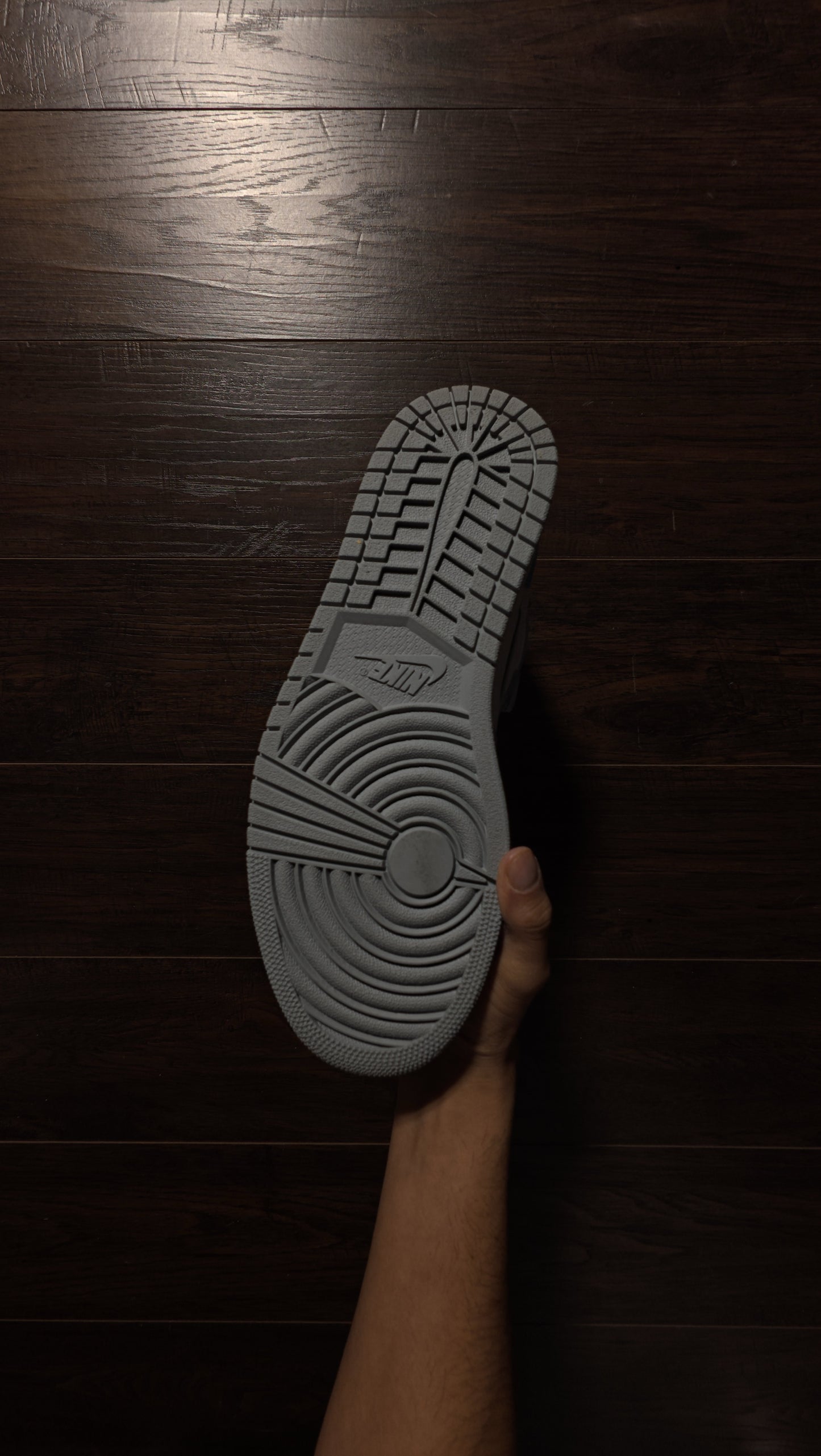 Jordan 1 Retro High Hyper Royal Smoke Grey [USED] – 11M