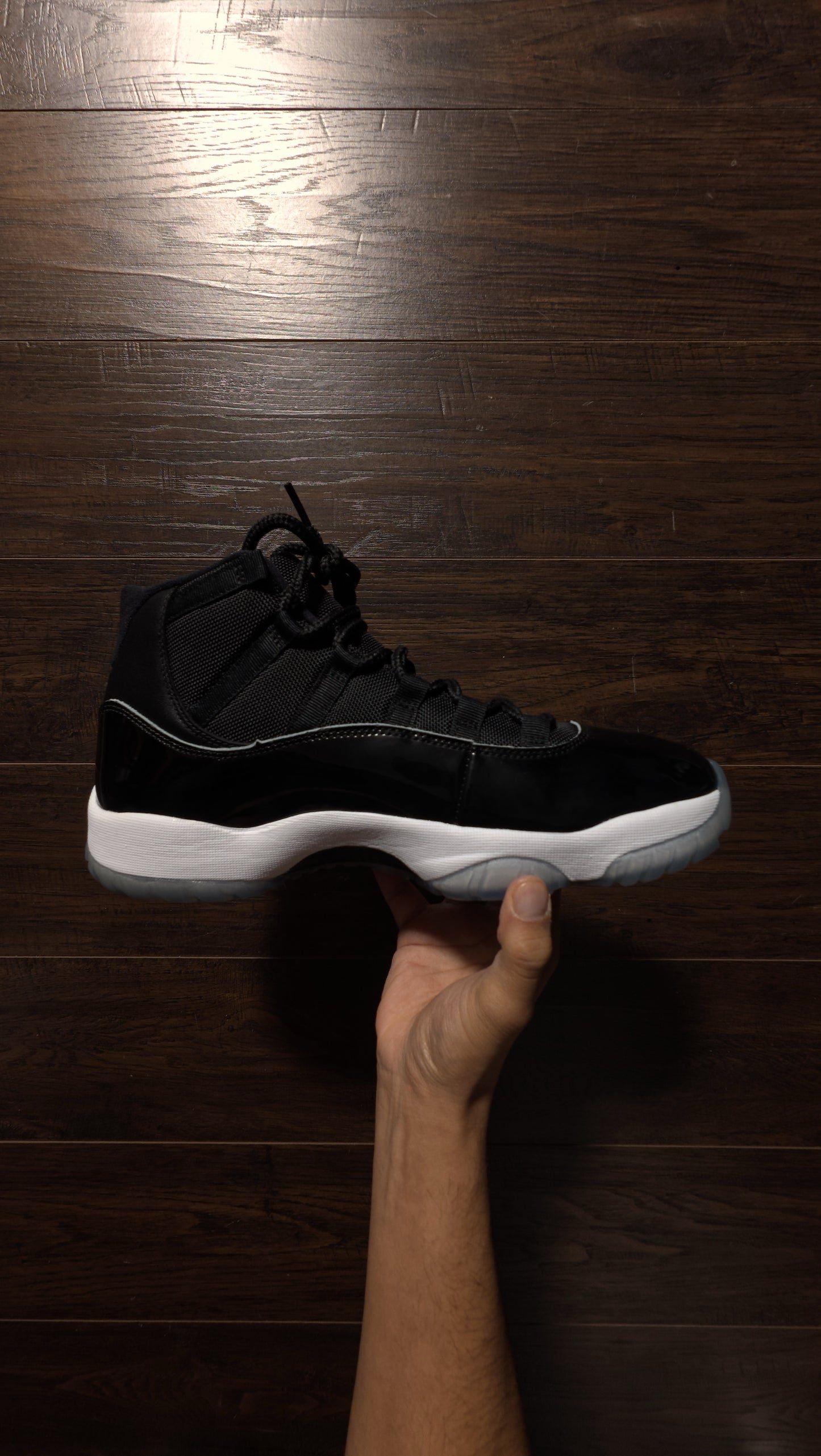 Jordan 11 Retro Space Jam (2016) [USED] – 11M