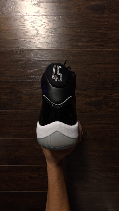 Jordan 11 Retro Space Jam (2016) [USED] – 11M