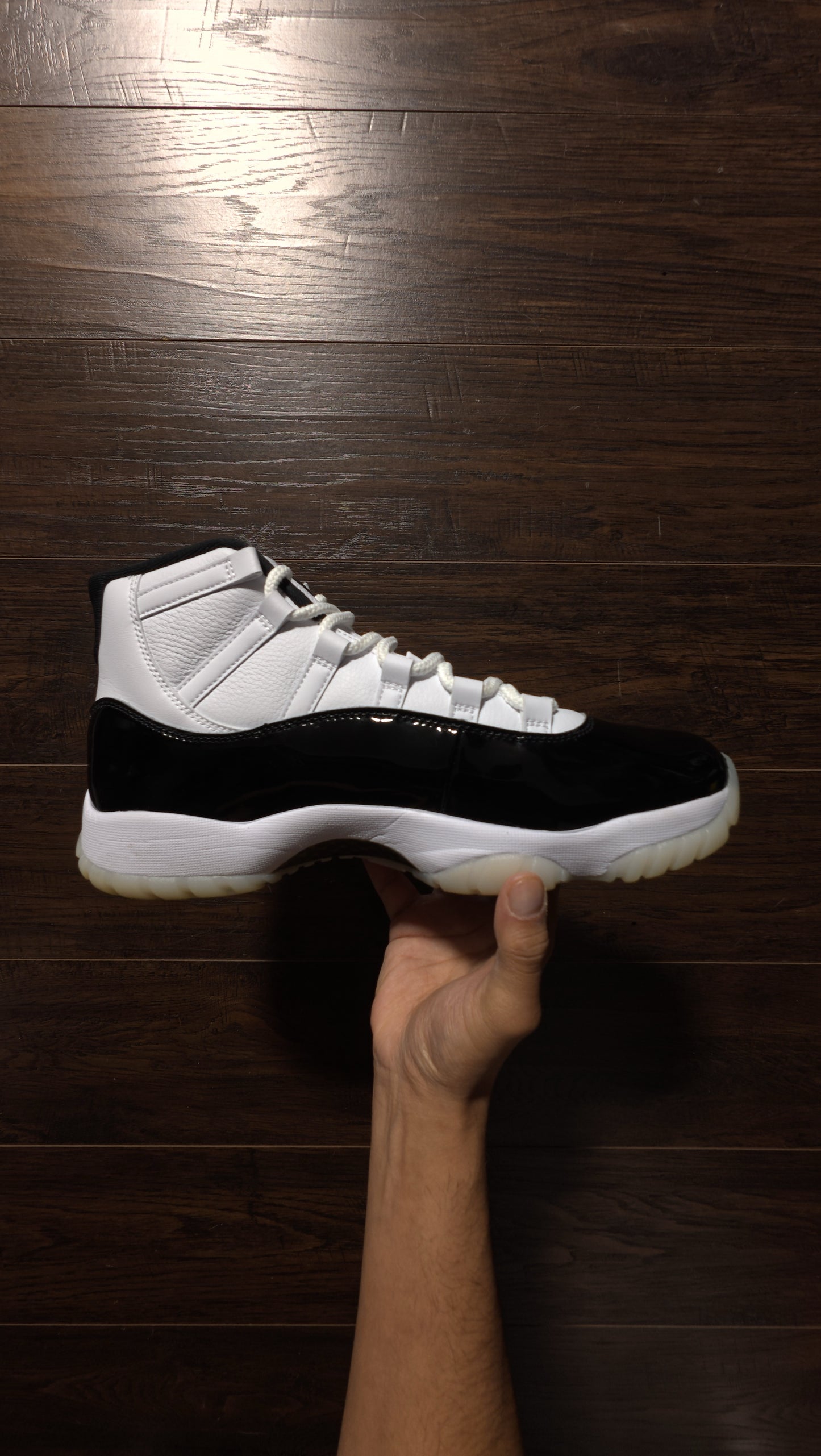 Jordan 11 Retro DMP Gratitude (2023) [USED] – 11M