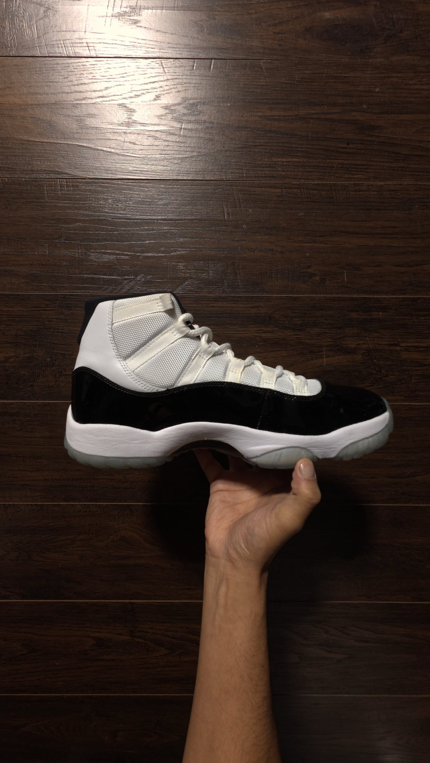 Jordan 11 Retro Concord (2018) [USED] – 11M