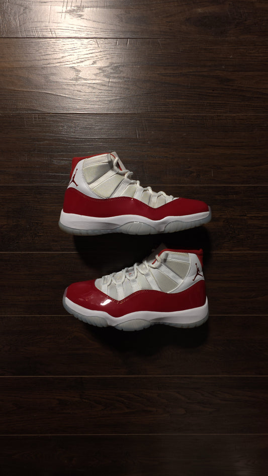 Jordan 11 Retro Cherry (2022) [USED] – 11M