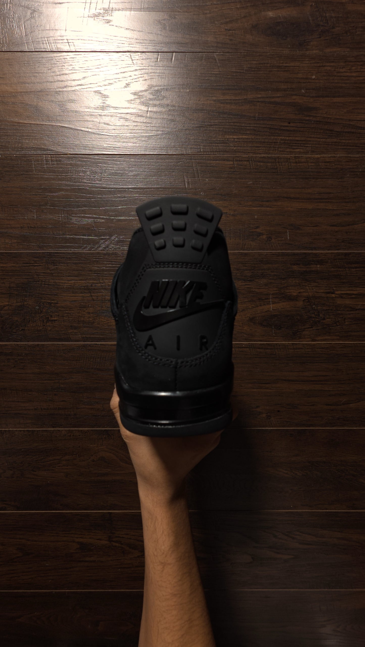 Jordan 4 Retro Black Cat (2025) [NEW]