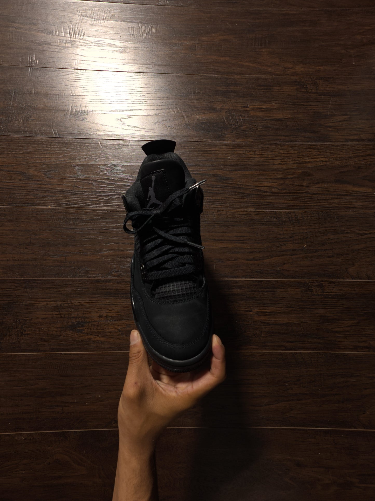 Jordan 4 Retro Black Cat (2025) [USED] - 7.5M