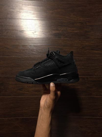 Jordan 4 Retro Black Cat (2025) [USED] - 7.5M