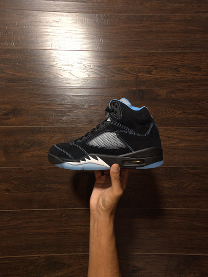 Jordan 5 Retro Black University Blue (2026) [NEW] - 10.5M