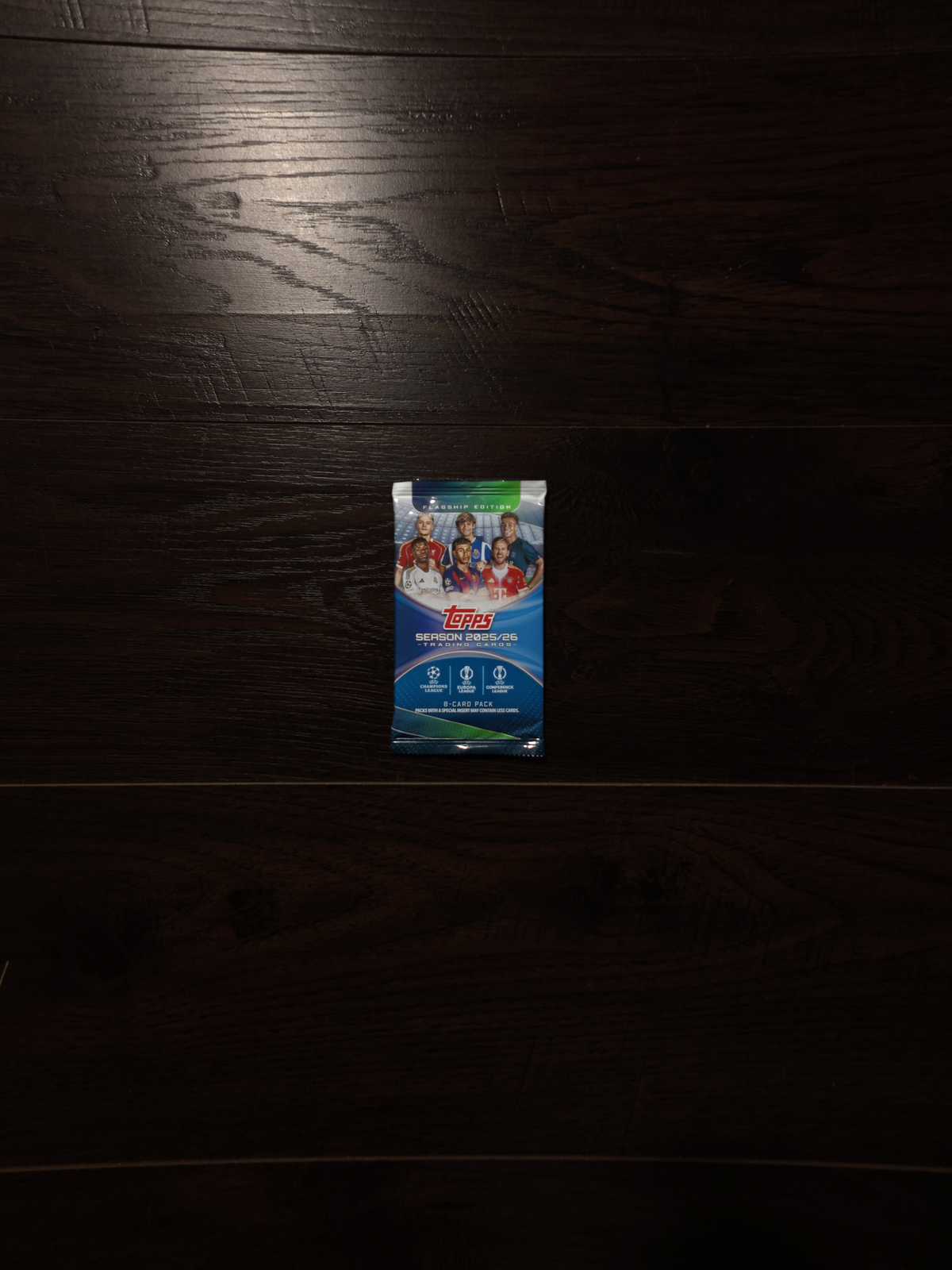 2025-26 Topps UEFA Club Competitions Flagship Edition 8-Card Pack