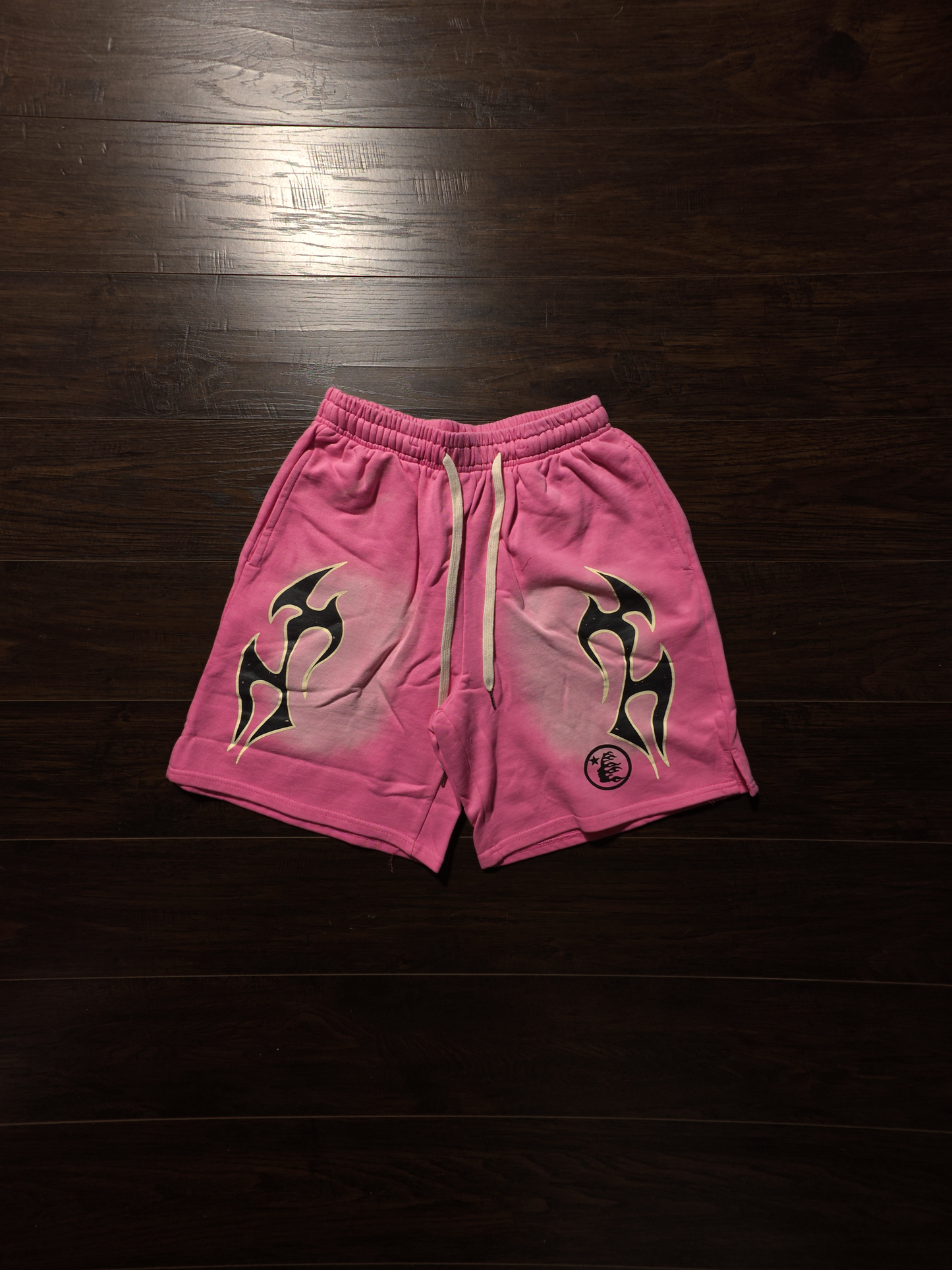 Hellstar Sports Flame Shorts Pink [NEW]